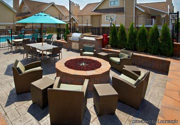 Value Suites Extended Stay - St Louis Меріленд-Гайтс Екстер'єр фото