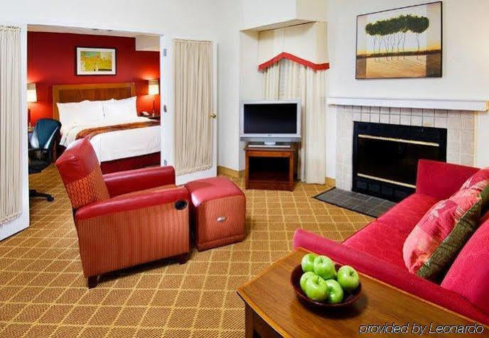 Value Suites Extended Stay - St Louis Меріленд-Гайтс Екстер'єр фото